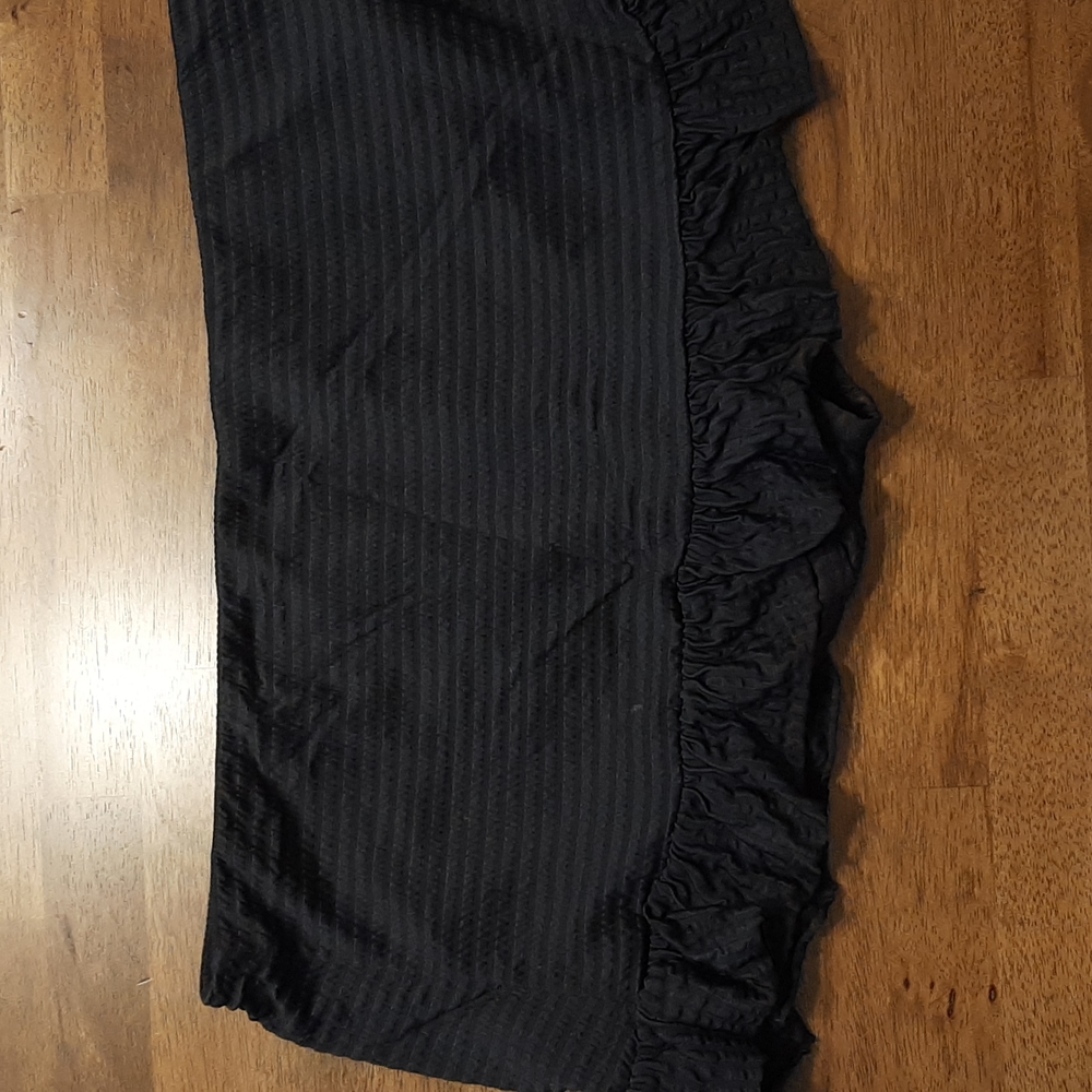 Black swim skirt- 10
